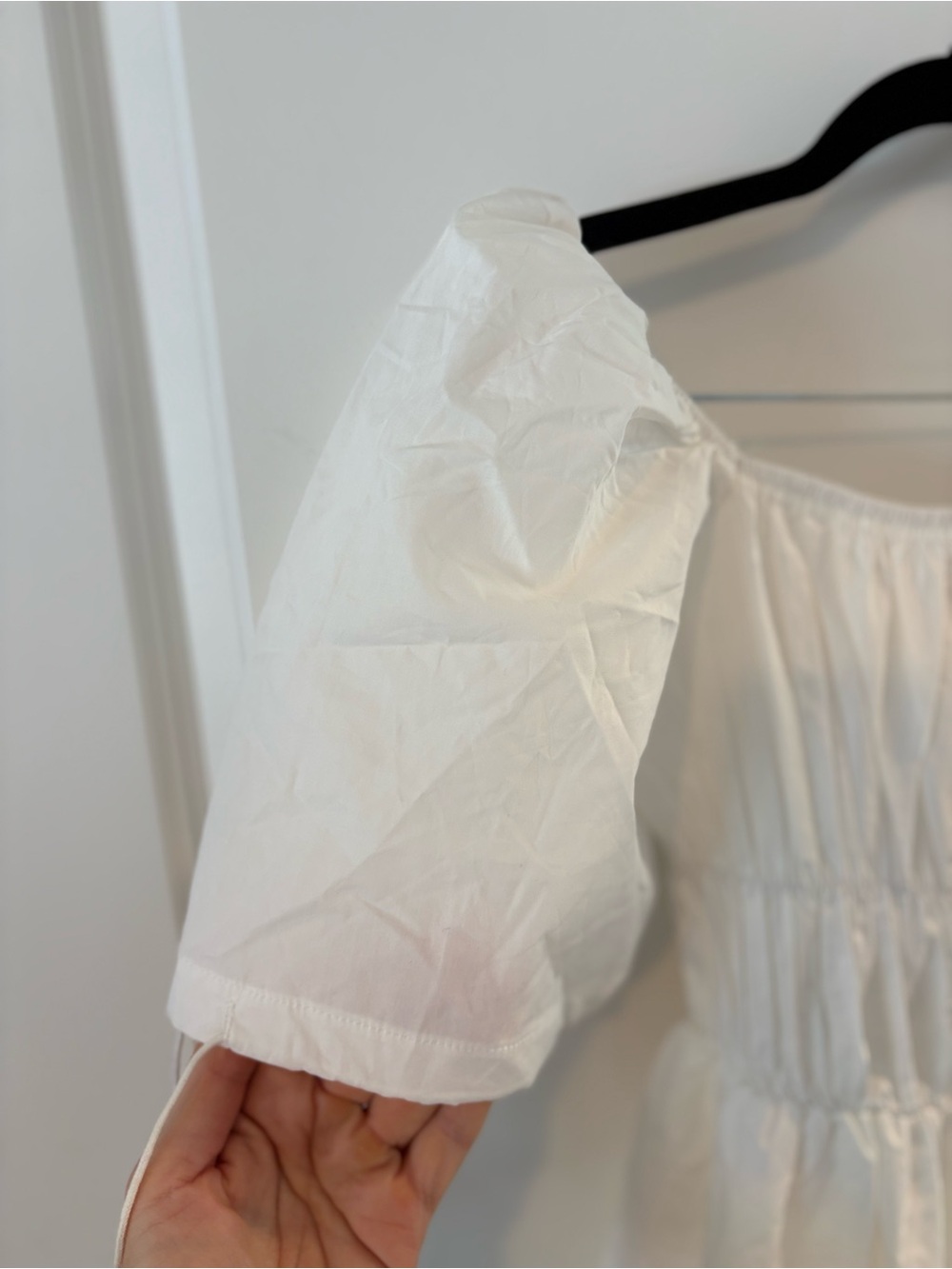 storets White Off-Shoulder Puff Sleeve Mini Dress - Picture 4 of 9